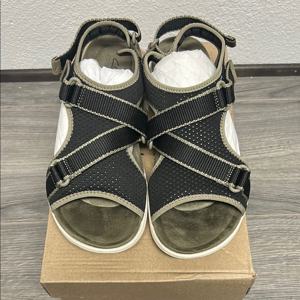 Clarks Women's Collection Amanda Stroll Sandal - Picture 2 of 8